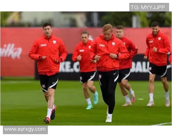 保加利亚U19与波兰U19激战正酣青少年足球赛精彩回顾