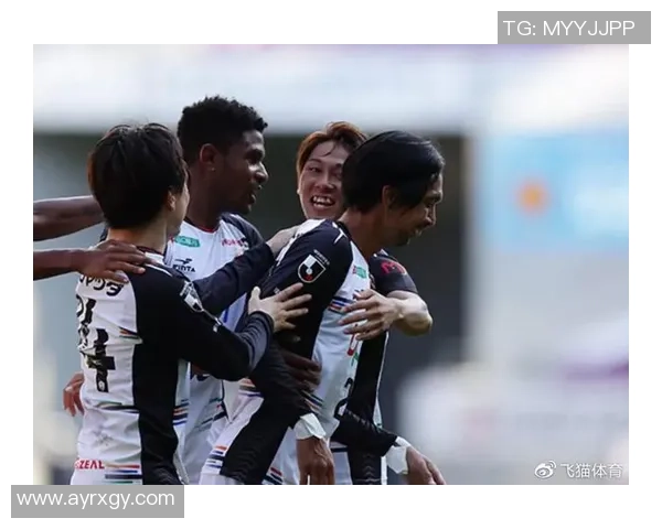 山口雷法与鹿儿岛联队的激烈对决展现足球魅力与团队精神