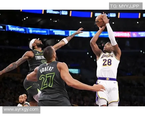 湖人公牛第四节激战回顾球员表现与关键时刻分析 湖人公牛第四节激战回顾球员表现与关键时刻分析