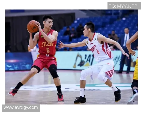 九台农商银行篮球队迎战青岛队全力争胜展现团队风采 九台农商银行篮球队迎战青岛队全力争胜展现团队风采